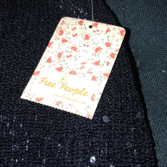 Free People NWT Navy sequin skirt size 4 - Picture 2 of 3